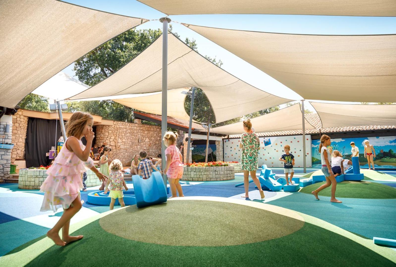 Aminess Planet Camping Maravea Resort - Pitches Novigrad Istria Eksteriør bilde