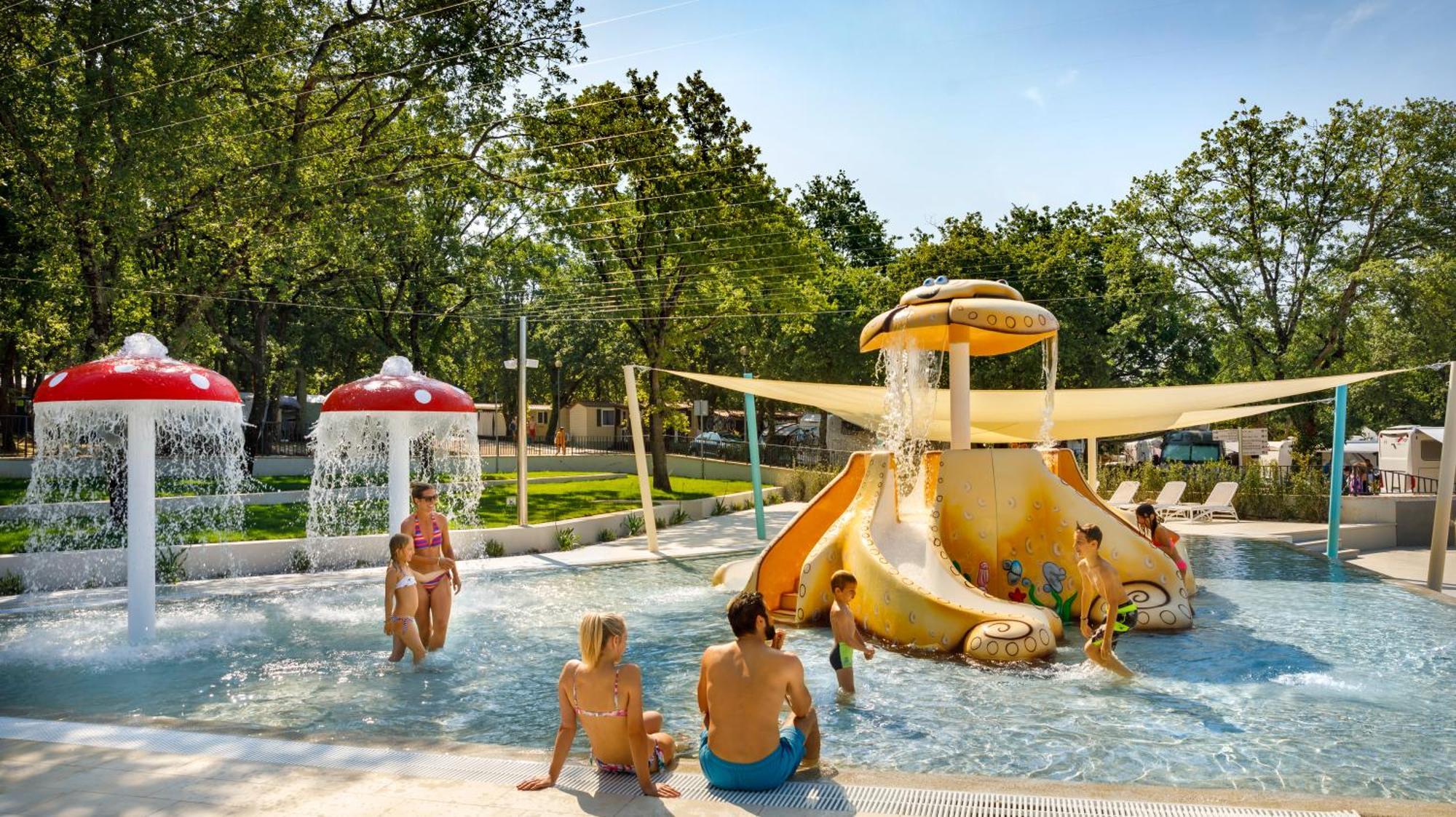Aminess Planet Camping Maravea Resort - Pitches Novigrad Istria Eksteriør bilde